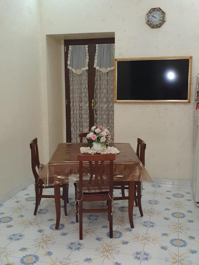 Al Centro Storico Home 나폴리 외부 사진