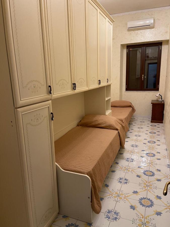 Al Centro Storico Home 나폴리 외부 사진