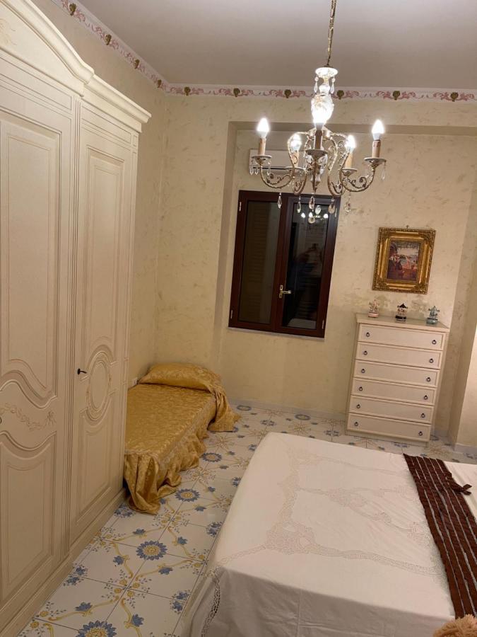 Al Centro Storico Home 나폴리 외부 사진