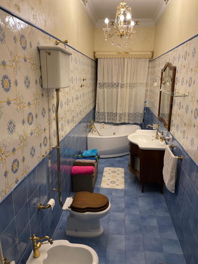 Al Centro Storico Home 나폴리 외부 사진