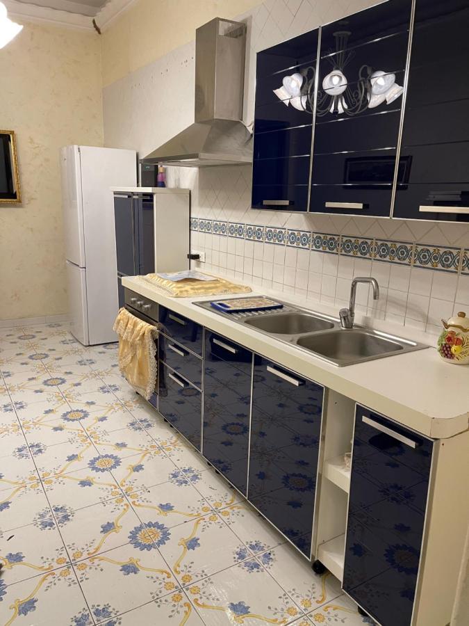 Al Centro Storico Home 나폴리 외부 사진