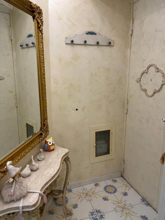 Al Centro Storico Home 나폴리 외부 사진